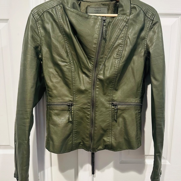 BLANK NYC | Vegan Leather Crop Moto Jacket | Size Small - Picture 5 of 8